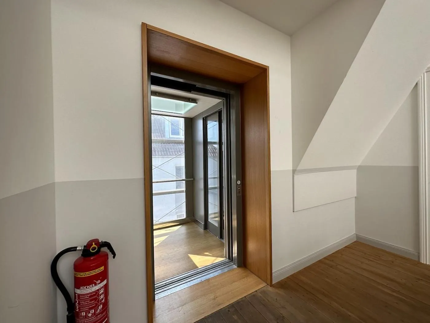 Apartment Ferienwohnung Truly - Viel Platz Fuer Business & Familie - Modern, Garage, Fahrstuhl Augsburg