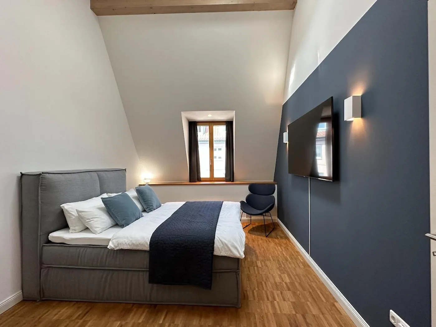 Truly - Viel Platz Fuer Business & Familie - Modern, Garage, Fahrstuhl Apartment Augsburg