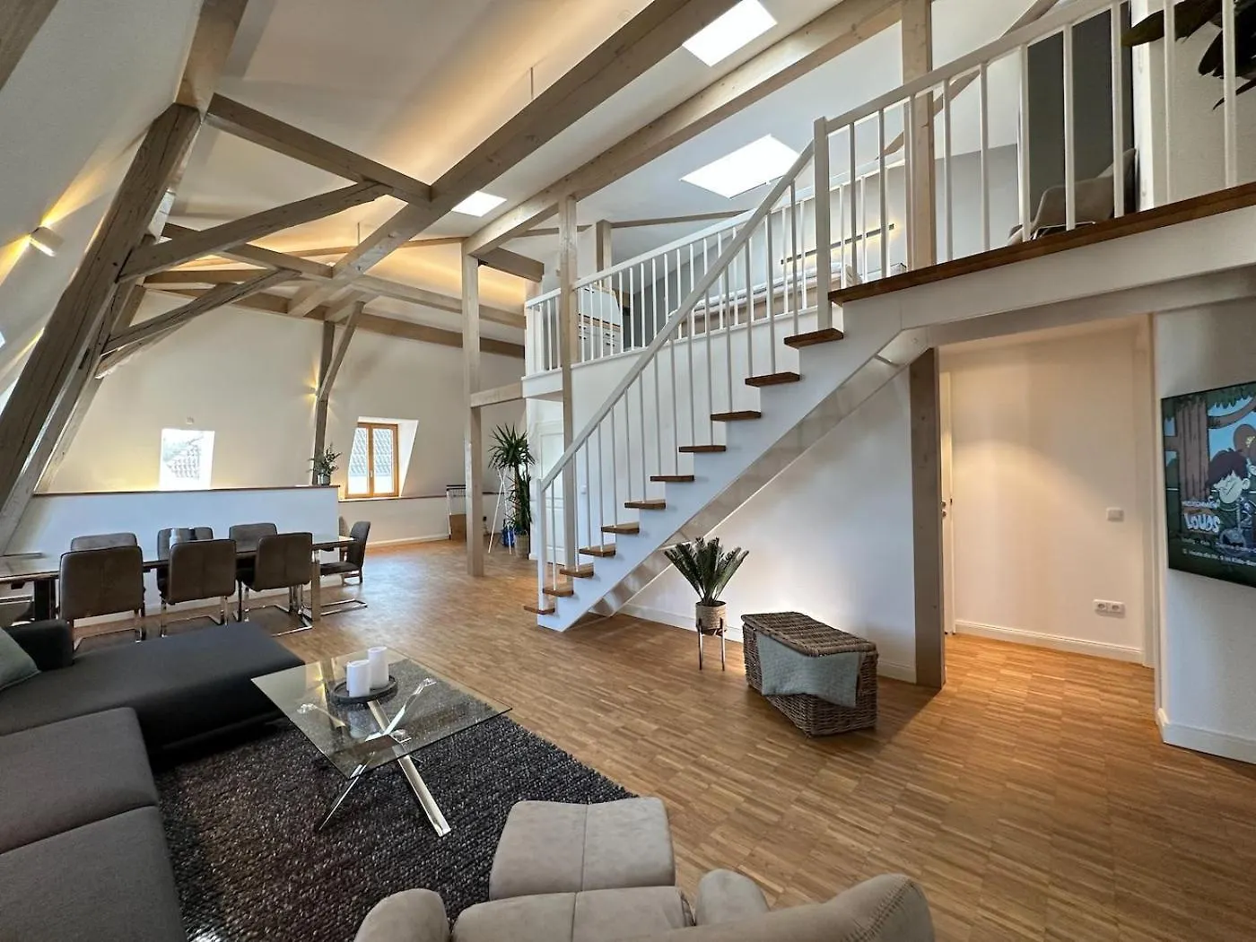 Truly - Viel Platz Fuer Business & Familie - Modern, Garage, Fahrstuhl Apartment Augsburg