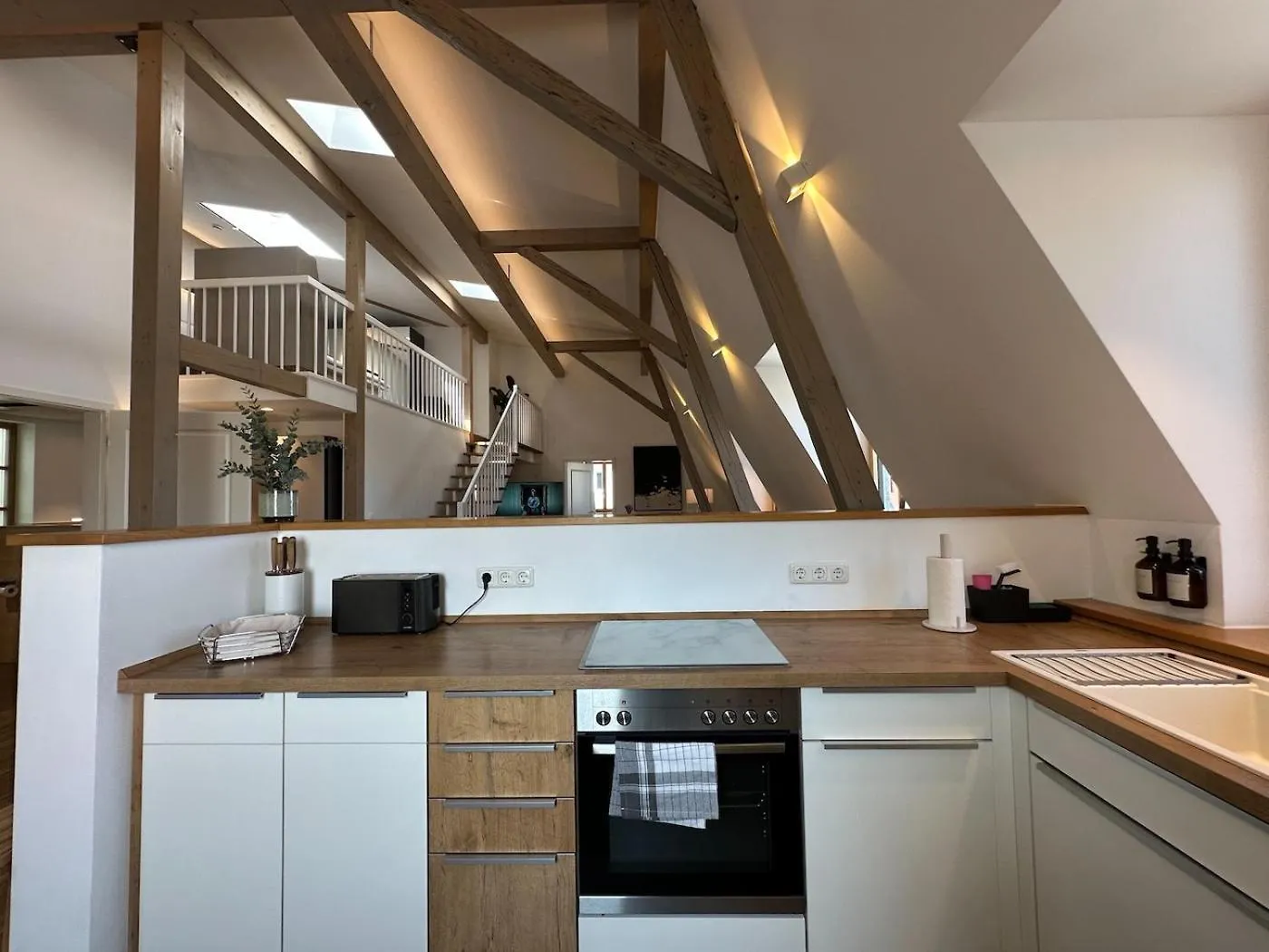 Truly - Viel Platz Fuer Business & Familie - Modern, Garage, Fahrstuhl Apartment Augsburg