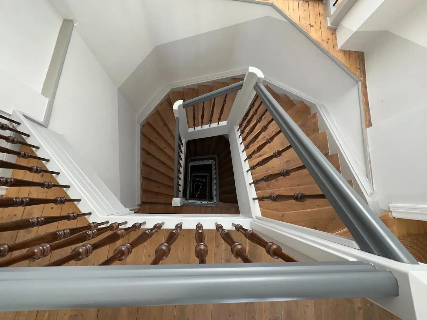 Truly - Viel Platz Fuer Business & Familie - Modern, Garage, Fahrstuhl Apartment Augsburg